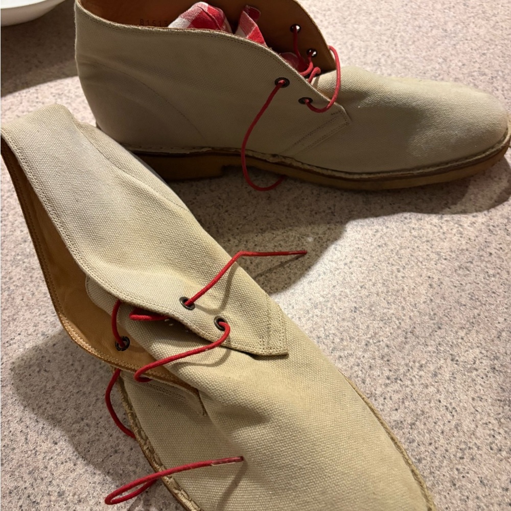 Men's Beige Canvas Shoes with Red Accents